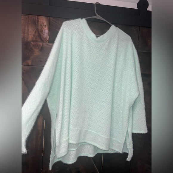 over sized pink lily sweater. never worn, perfect condition. mint green - Picture 2 of 3